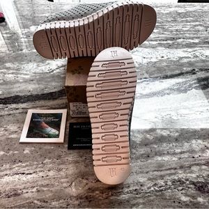 Impossible to Find Ilse Jacobsen Lace Up Tulip